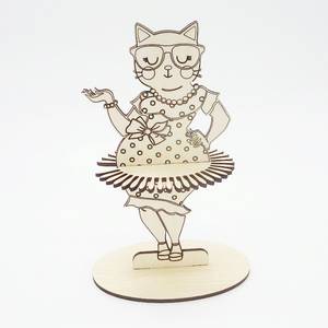 Кошка в платье Кошка в платье